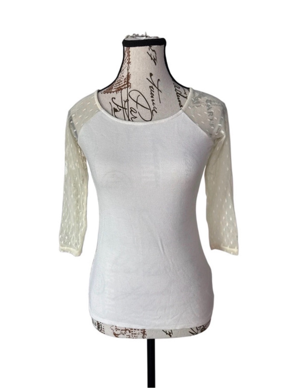Guess cream Lace Sleeve Women's Top size small